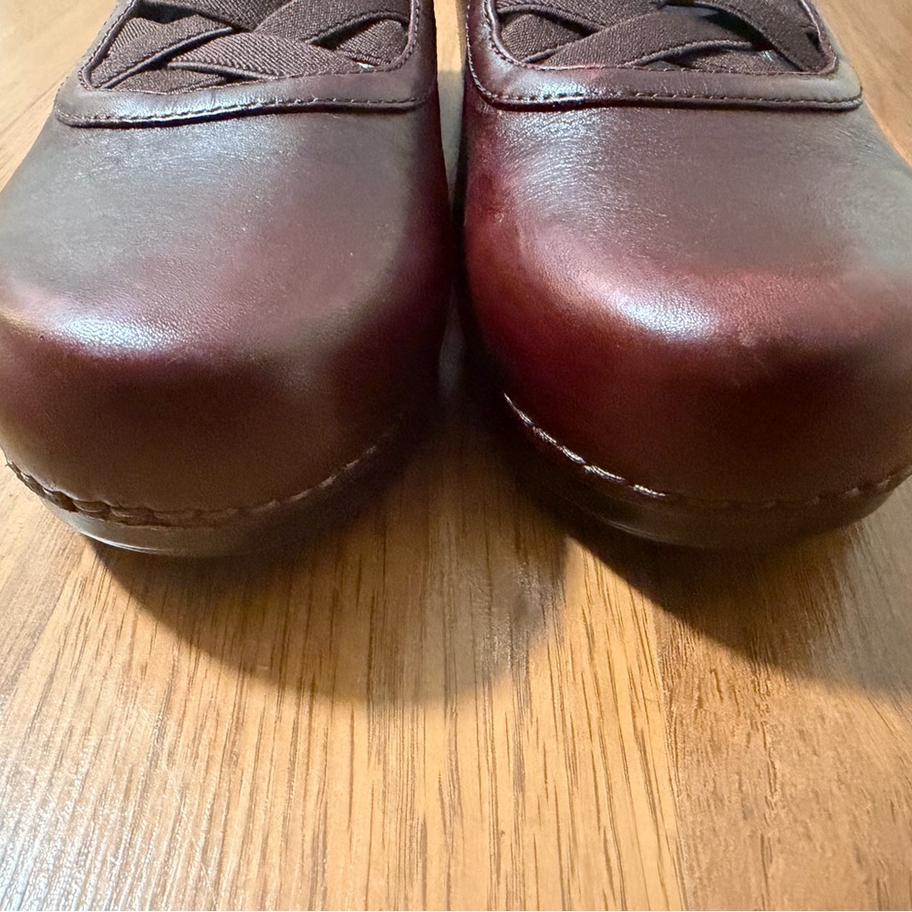Dansko Women's Tilda Burgundy Leather Strappy Mary Jane Clogs Sz 41 US 10.5, 11 - Picture 6 of 9